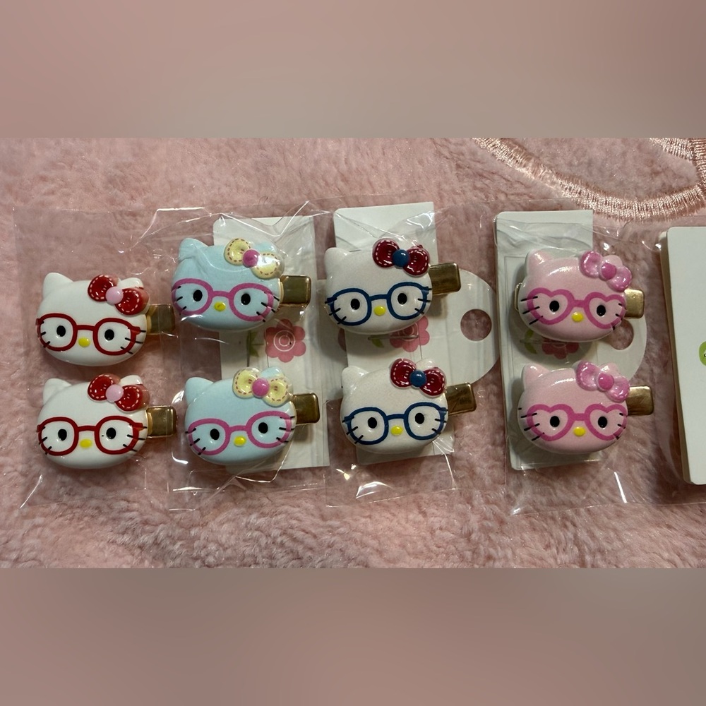 🆕 Cute Kitty Hair Clips Set